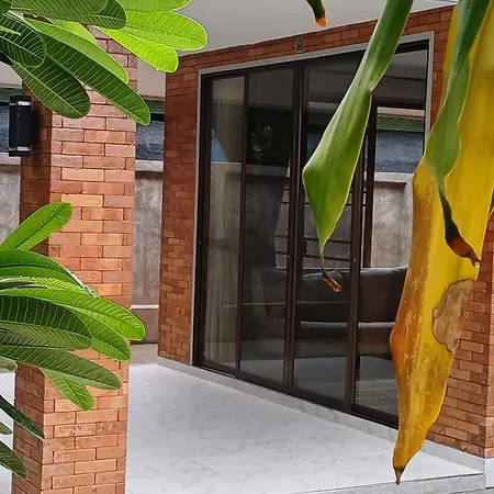 Chiang Mai: Quiet Bdr For Two In Green Area